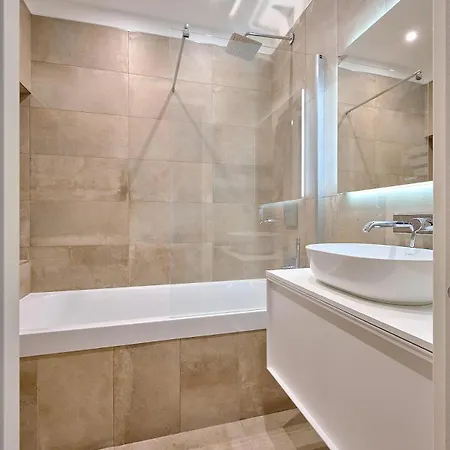 By Saint-sulpice Newly Refurbished 4 Bedroom Paris