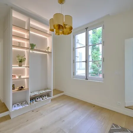 By Saint-sulpice Newly Refurbished 4 Bedroom