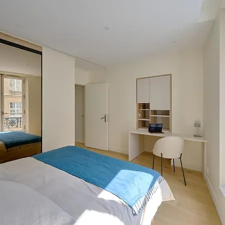 By Saint-sulpice Newly Refurbished 4 Bedroom باريس