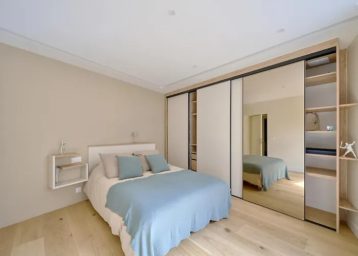 By Saint-sulpice Newly Refurbished 4 Bedroom 아파트 파리