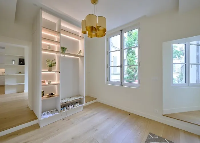 By Saint-sulpice Newly Refurbished 4 Bedroom
